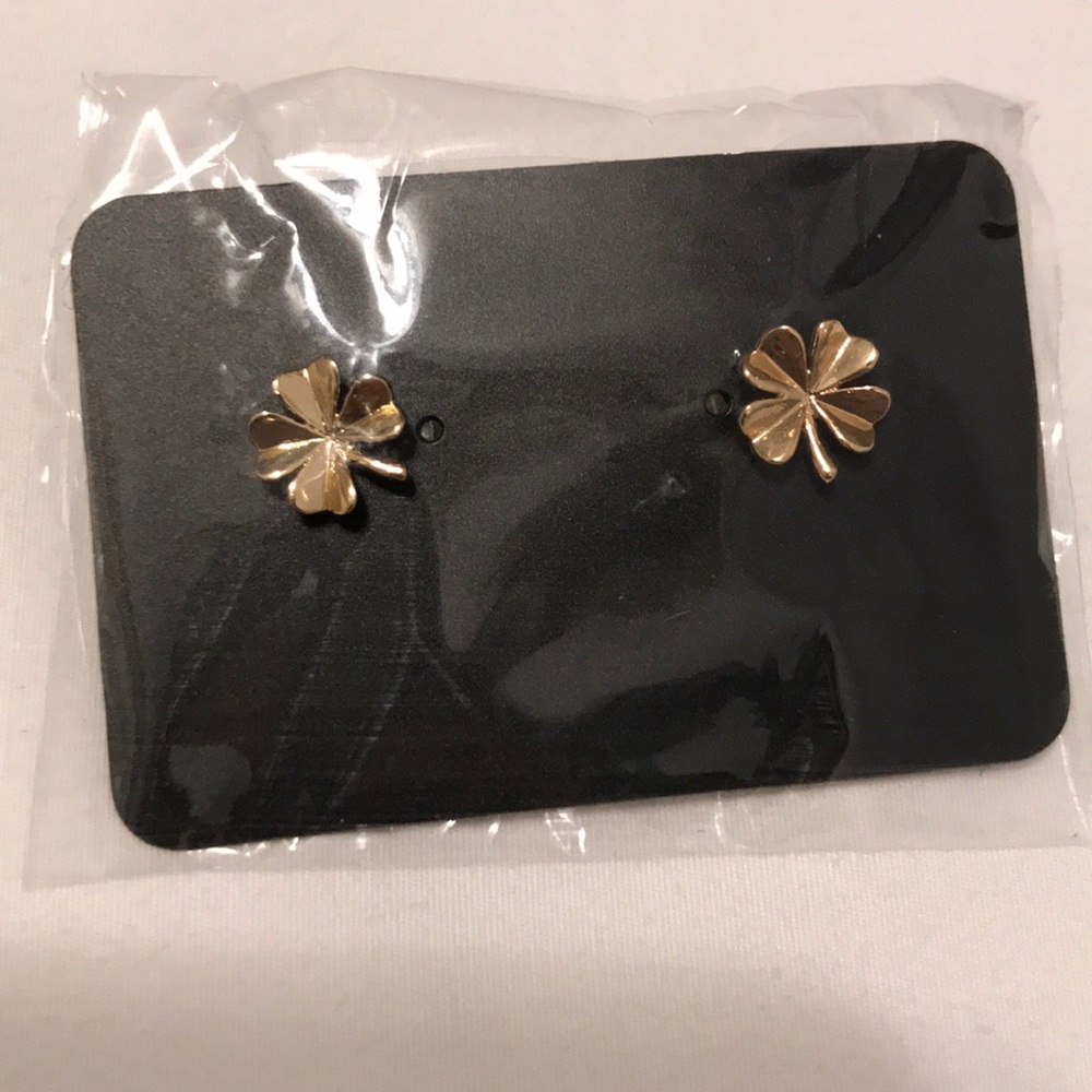 Four Leaf Clover St Patty’s Day Earrings
